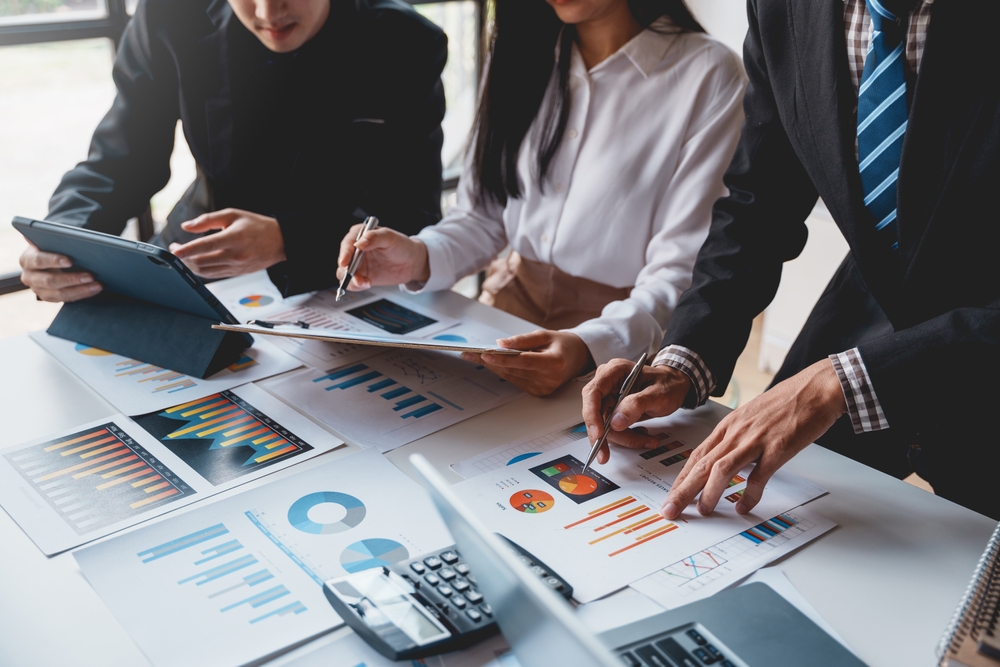 Entrepreneurship: Expanding a Business into New Markets 